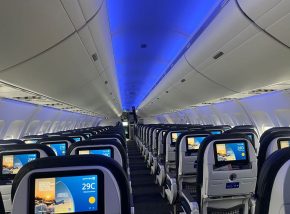 United-UA-28
